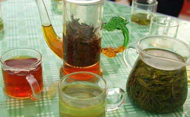 红茶和绿茶颜色 红茶和绿茶的区别